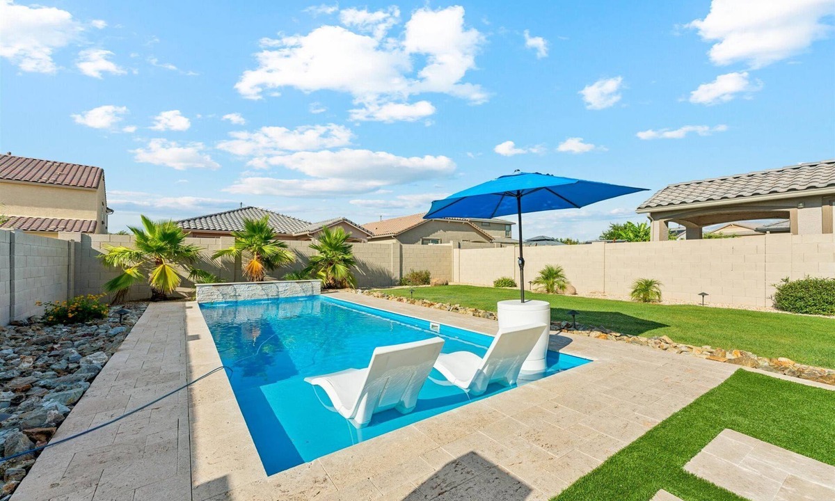 Glendale House | Modern home - Pool - State Farm - Westgate - Camelback Ranch Spring Training
