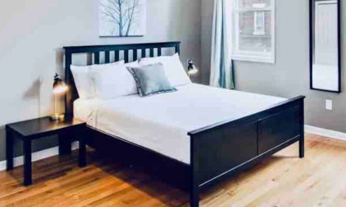 Passyunk Square Apartment | Modern Home w. Deck in Passyunk Square
