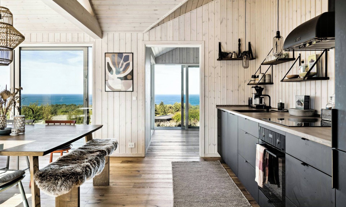 Faarevejle House | Modern home with sea view in Nordic style
