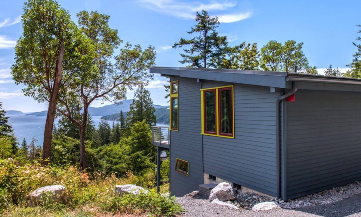 Eastsound House | Modern Home with Stunning Water View