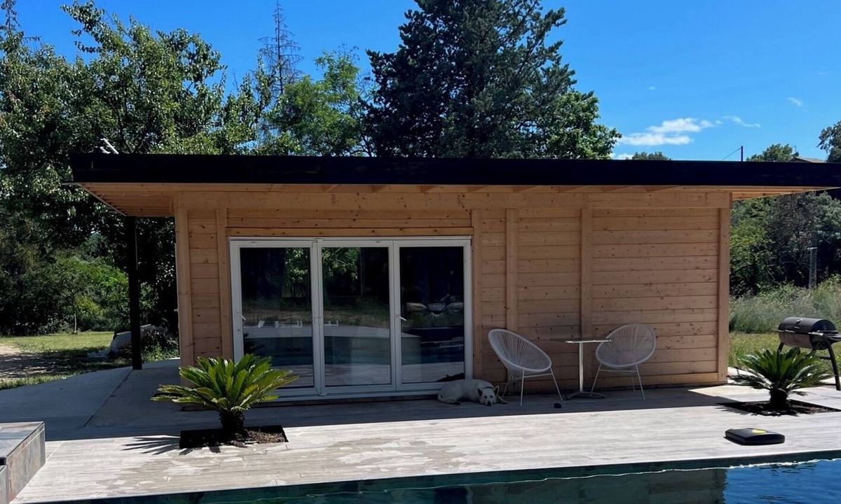 Saint-Alexandre Ski Chalet | Modern hood house with swimming pool, spa and pool house private in Provence