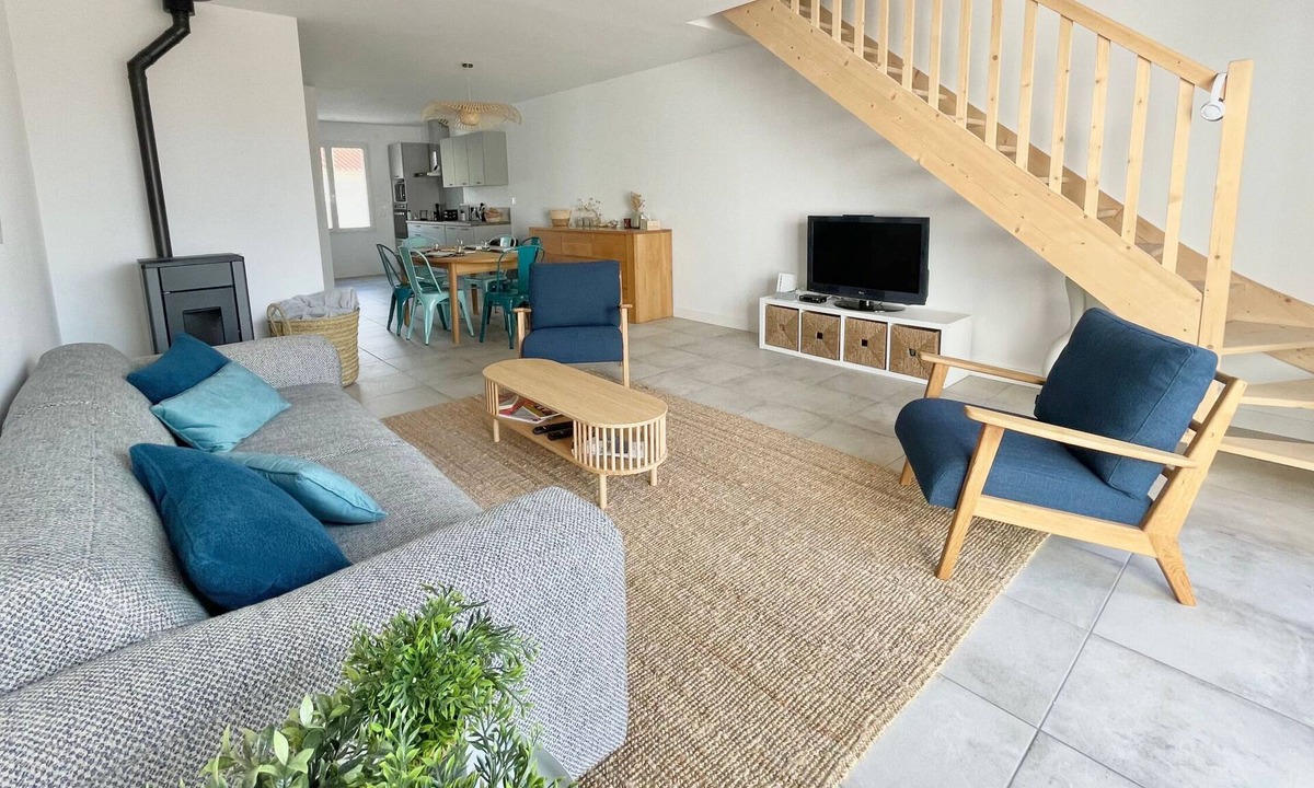 Bretignolles-sur-Mer House | Modern House Near Beach: 4 Bedrooms, Full Kitchen, WiFi, Terrace, Parking