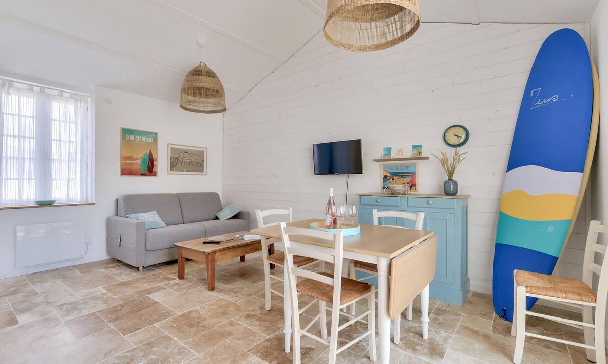 Chateau-d'Olonne House | Modern house for three – Terrace and garden