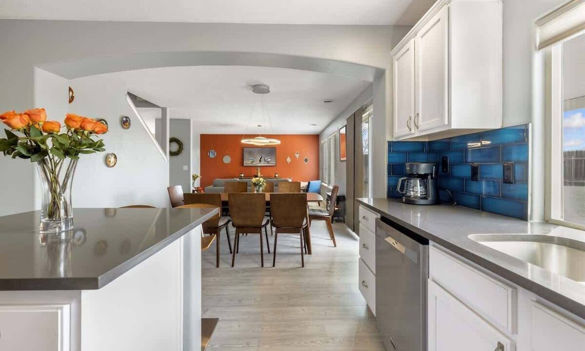 Southwest Ada County Alliance House | Modern House for 18 with Firepit in Boise