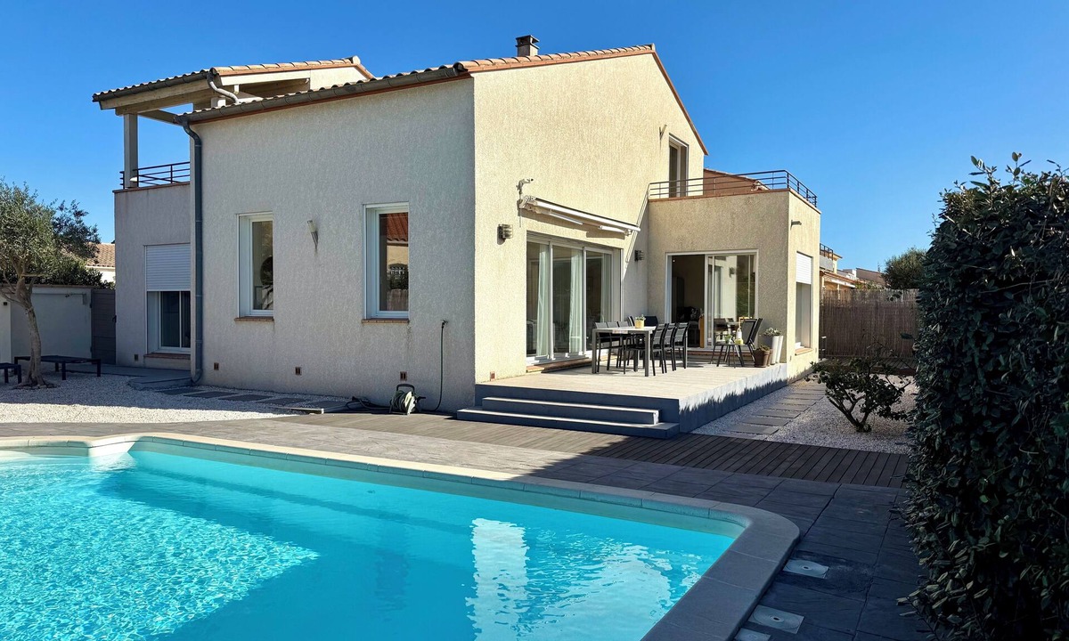 Saint-Cyprien Villa | Modern house with private pool, close to the beach