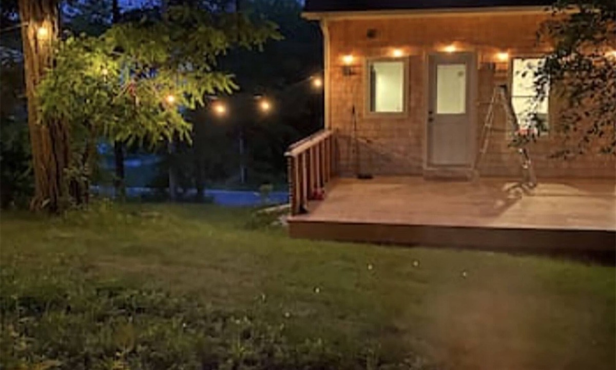 Esopus Cottage | Modern Hudson Cottage