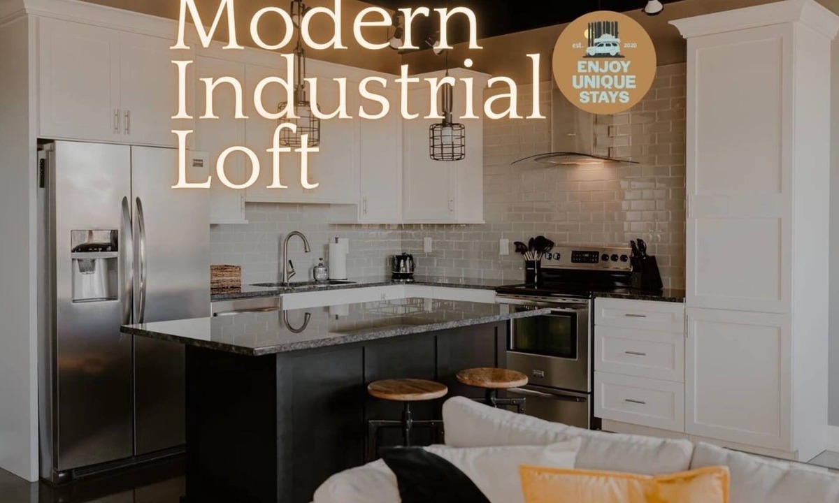 Benton Harbor Apartment | Modern Industrial Loft for Two