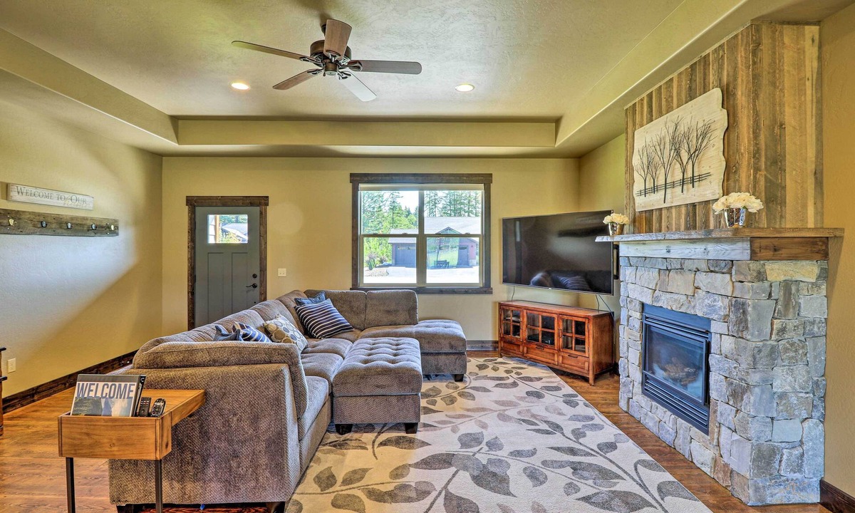 Kalispell House | Modern Kalispell Home - 28 Mi to Glacier NP!