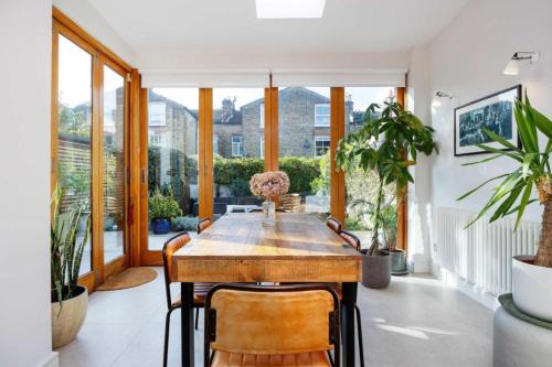 Bedford House | Modern Living Meets Timeless Charm