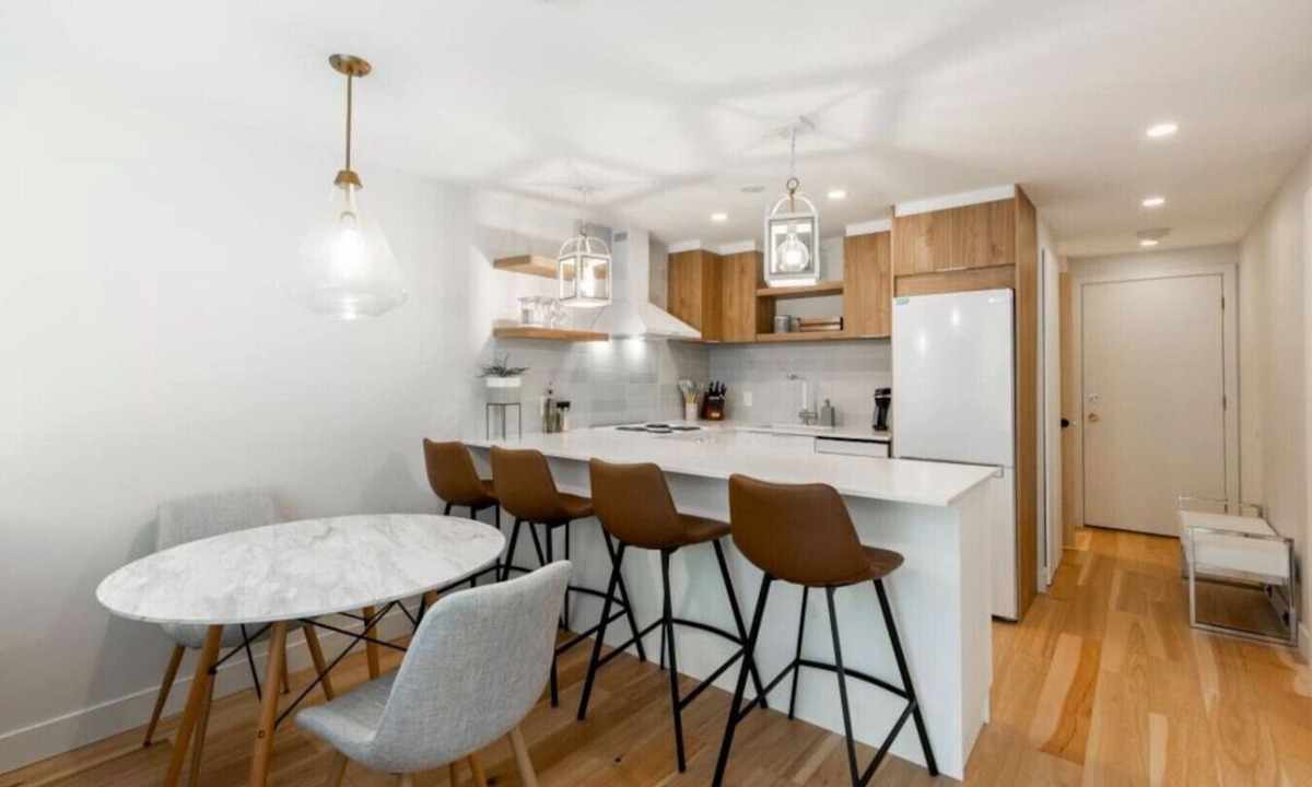 Mont-Tremblant Village Condo | Modern Lodge Pool & Spa | Mont-Tremblant