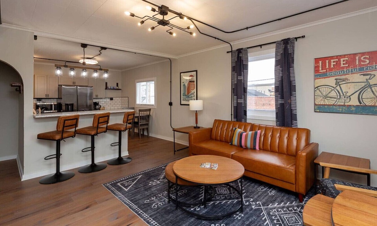 West Des Moines Apartment | Modern Loft in Valley Junction!