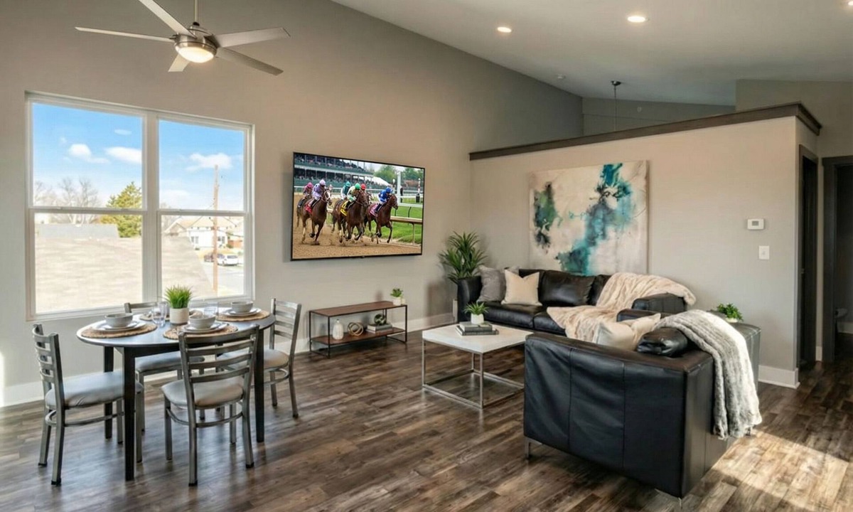 Wyandotte Condo | Modern Loft+Sky Deck~Walk to Bourbon & Beyond