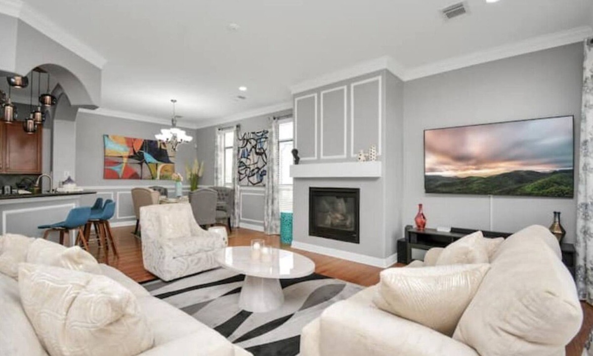 Washington Ave./ Memorial Park House | Modern | Luxe | 3BR/3.5Ba Spacious Home | Walkable