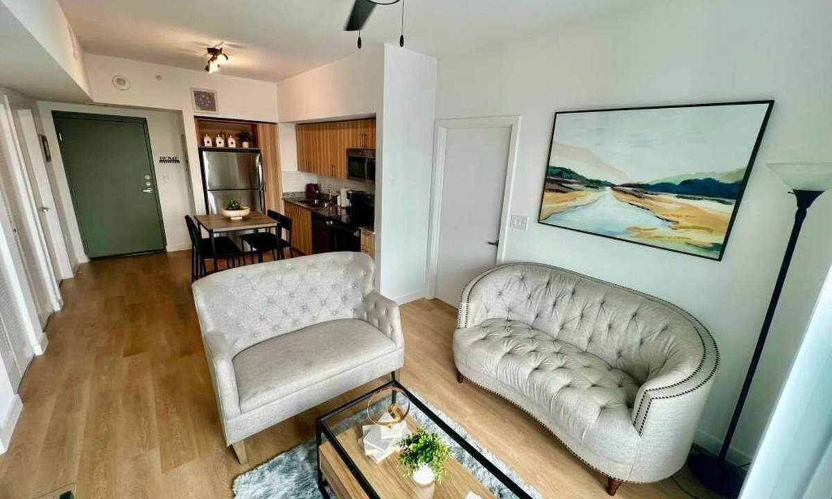 Addicks Apartment | Modern Luxury 2-bedroom apartment with AC in Lovely Houston. Pool, Gym & Parking