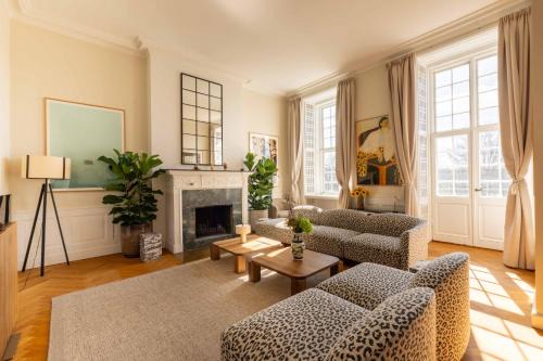 Copenhagen K Apartment | Modern Luxury 4BR Home near King's Garden