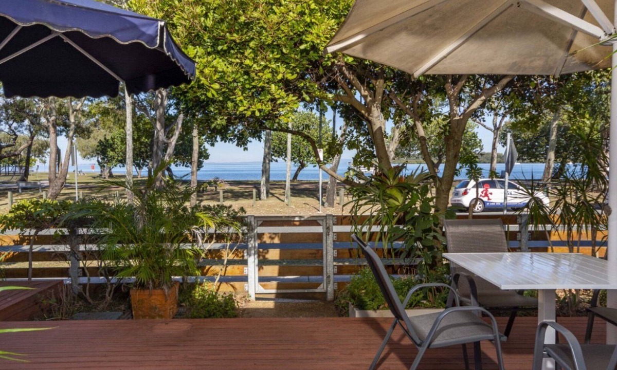 Bongaree Apartment | Modern Luxury Across from the Water