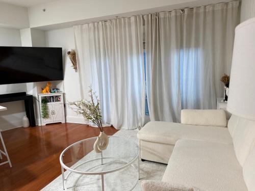 Glenwood South Apartment | Modern Luxury Condo in Downtown Raleigh