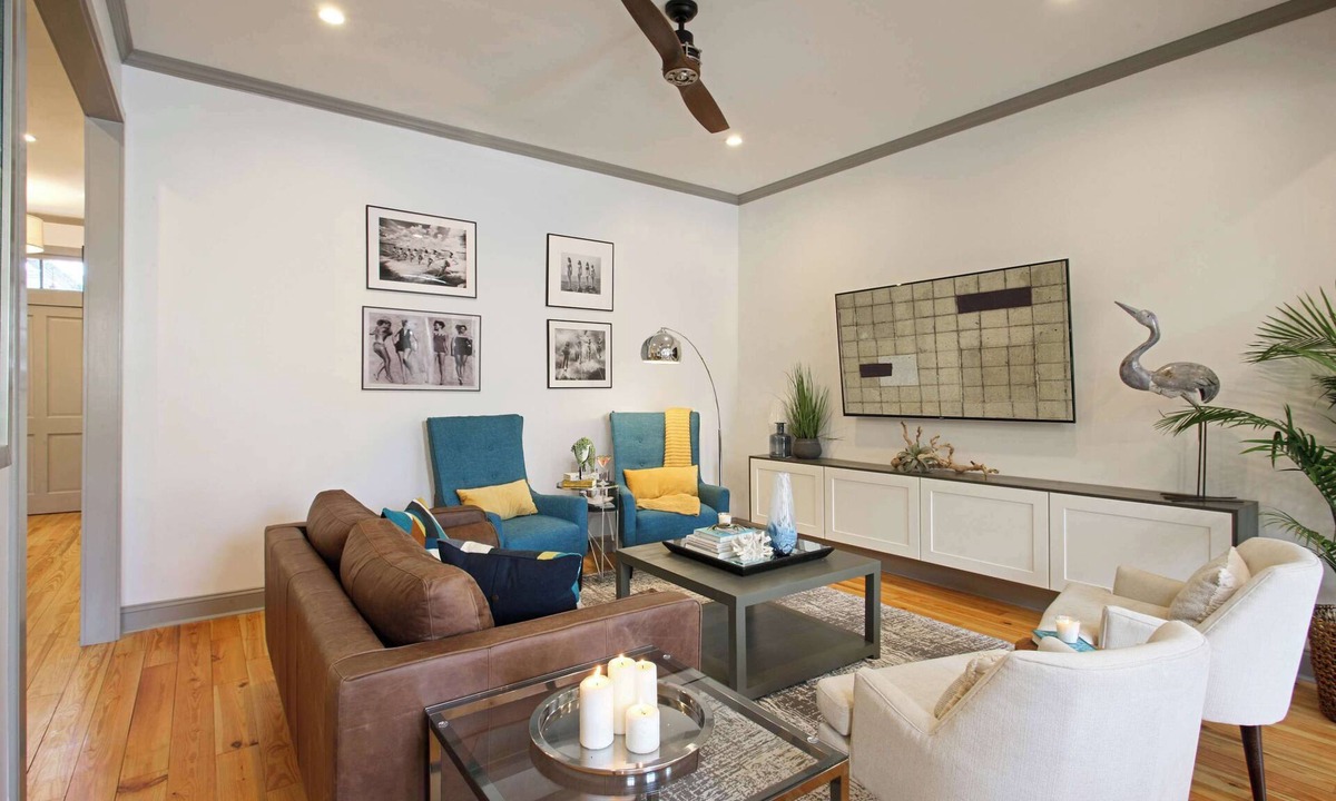 Beach Institute House | Modern Luxury Getaway | Heated Pool