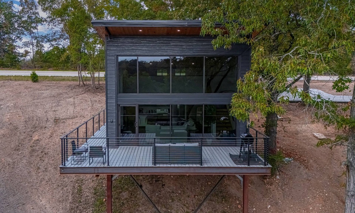 Saint Joe Cabin | Modern Luxury Hot Tub Two Miles To Buffalo River