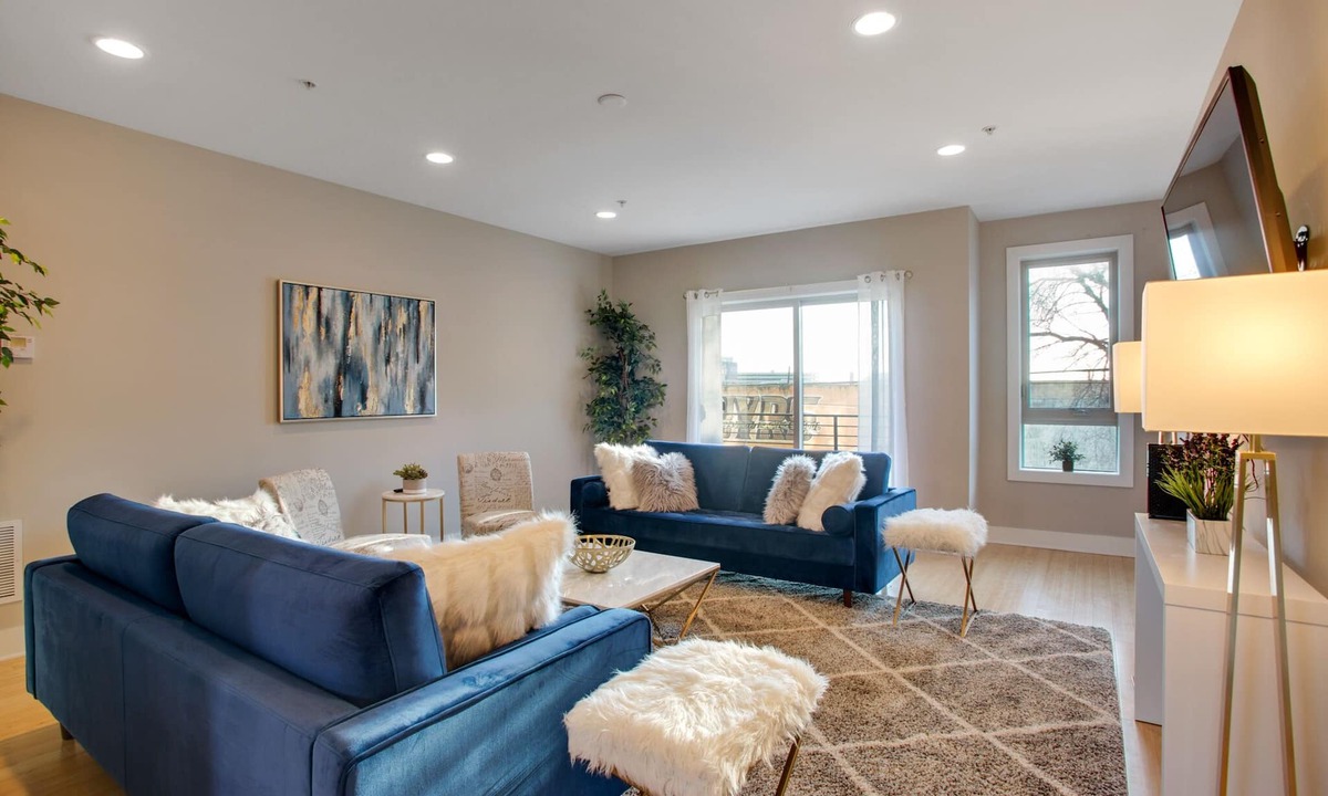 Northern Liberties House | MODERN LUXURY! Huge! Free Private Garage! Roofdeck!