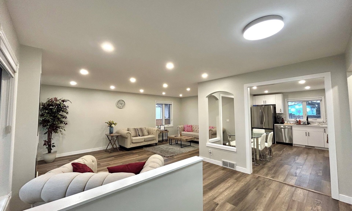 Fort Gary House | Modern Luxury in Richmond West