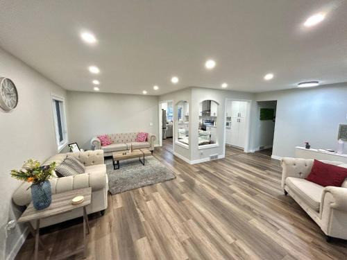 Fort Gary House | Modern Luxury in Richmond West