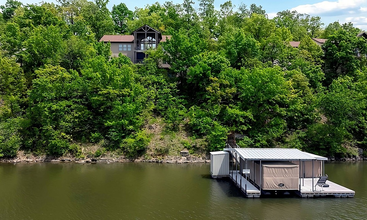 Camdenton House | Modern Luxury Lakefront Dock, Pool 4 King Suites Sunset Views