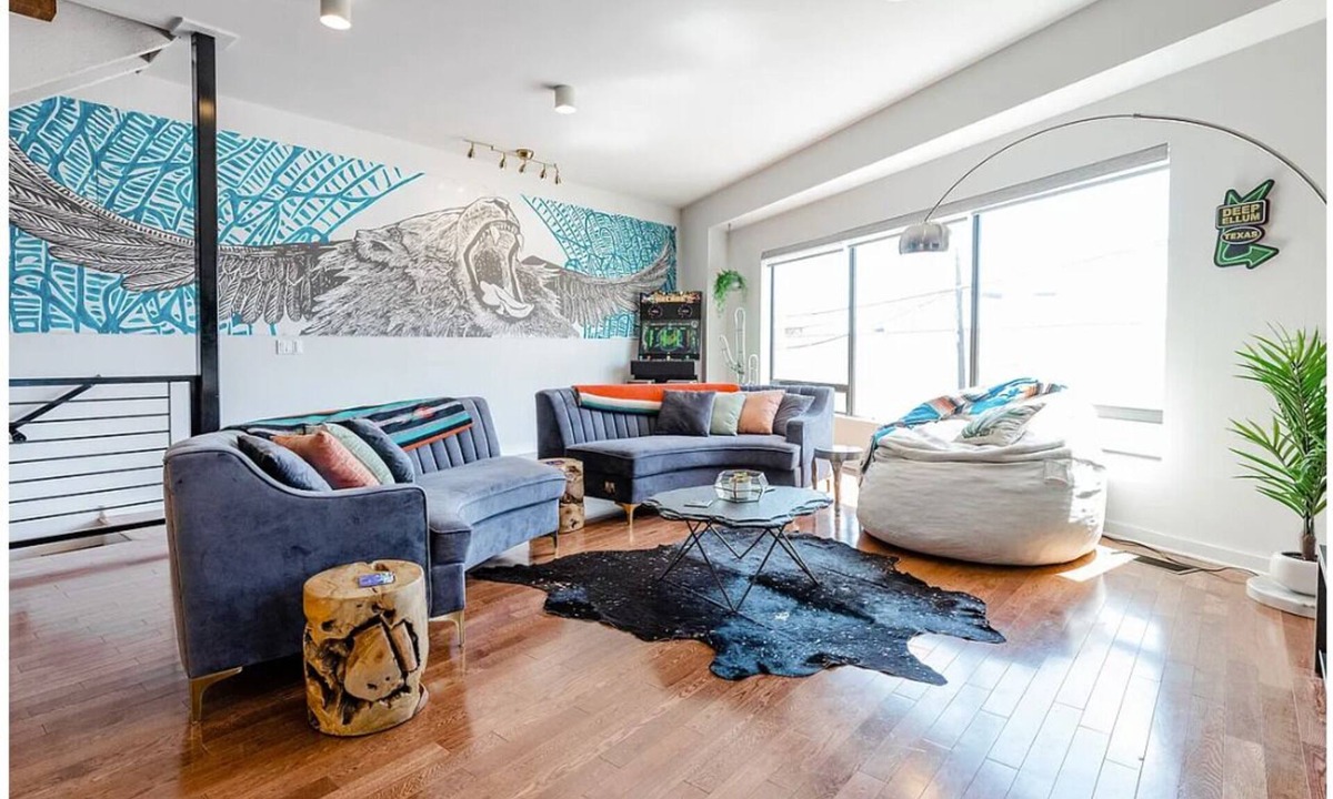 Deep Ellum Condo | Modern Luxury Loft with Stunning Dallas Views