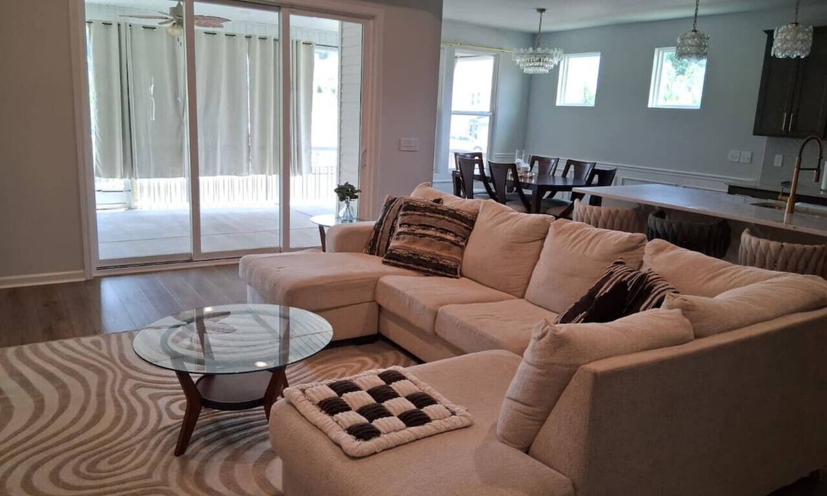 Blythewood House | Modern Luxury Oasis w/Shared Pool