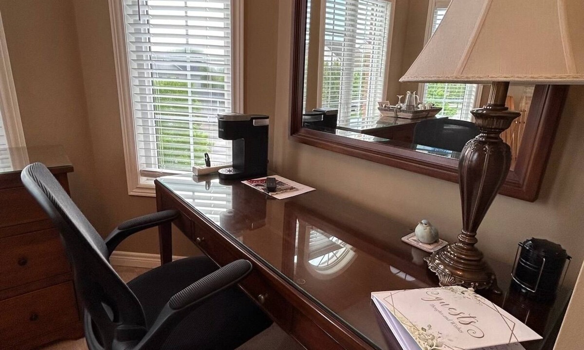 Port Perry House | Modern luxury suite near historic downtown Port Perry