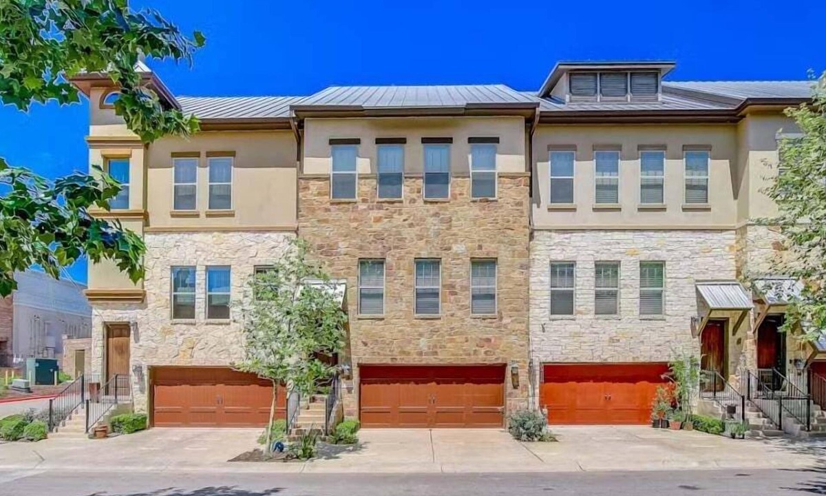Georgetown House | Modern Luxury Townhouse With Private Elevator and Rooftop Terrace