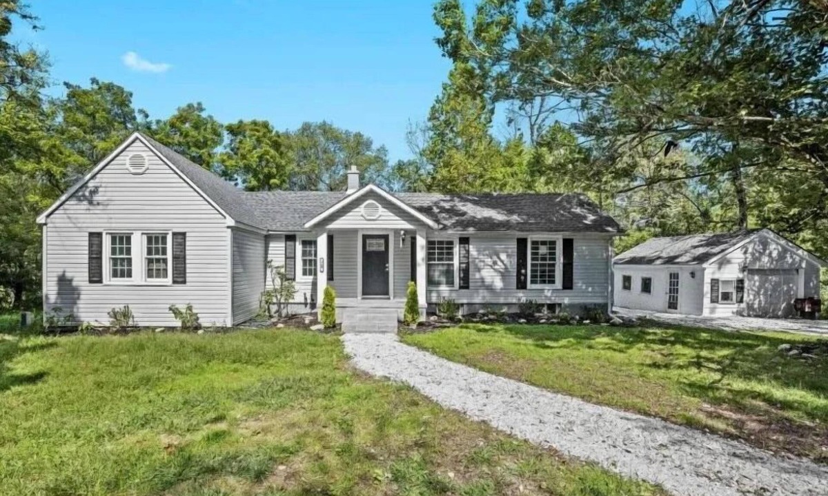 Montague House | Modern Marble Montague, NJ/Milford, PA Area Home