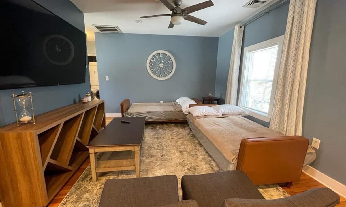 East Somerville House | MODERN MASSIVE LARGE GROUP 3800sf MIT HARVARD BOS