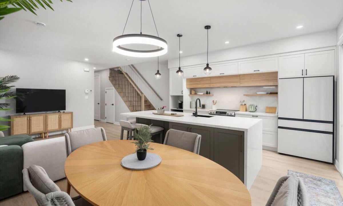 Mirabel House | Modern Mirabel 3BR – Family & Work Friendly