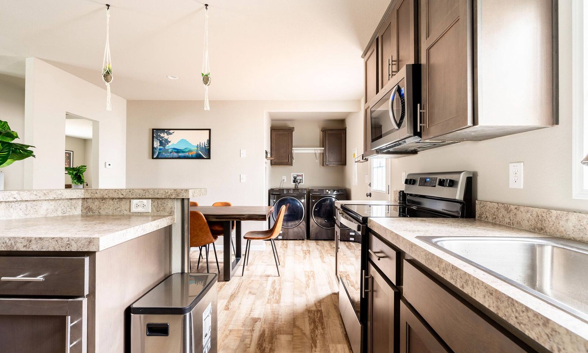 Mount Hood Village Cottage | Modern Mountain Cabin!