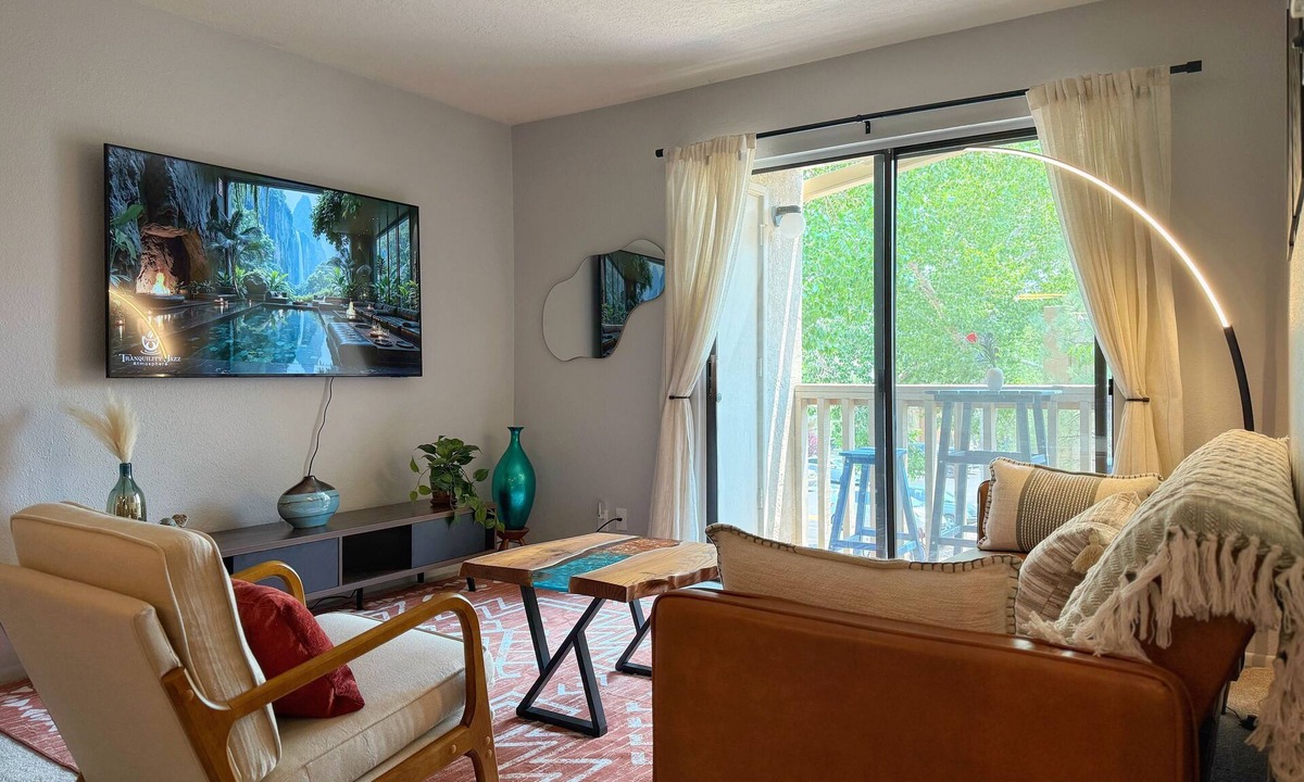 Santa Fe Condo | Modern Nambé Condo: Pool, Gym & Gated, Minutes to Downtown SF