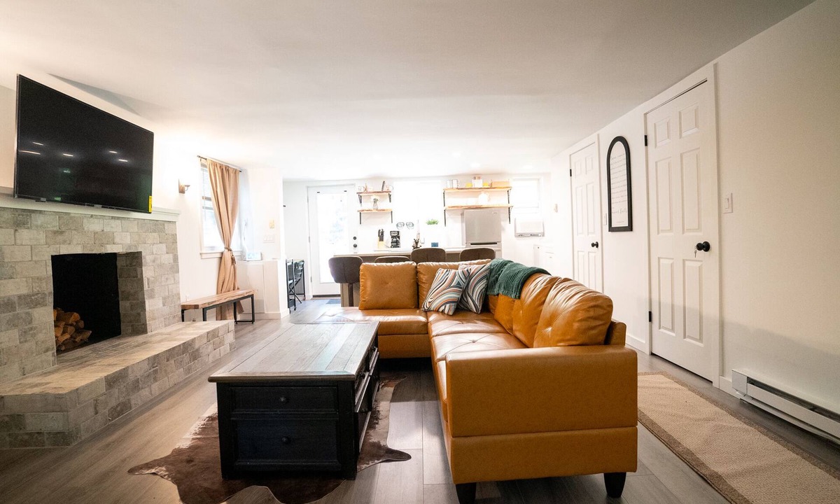 Bartonsville House | Modern Nature Escape