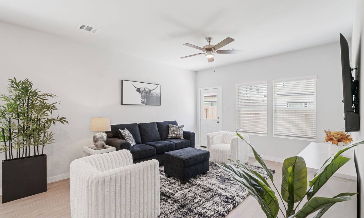 Magnolia House | Modern New House The Woodlands!