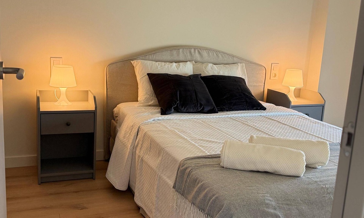 La Latina Apartment | Modern New Perfect enjoy Madrid.