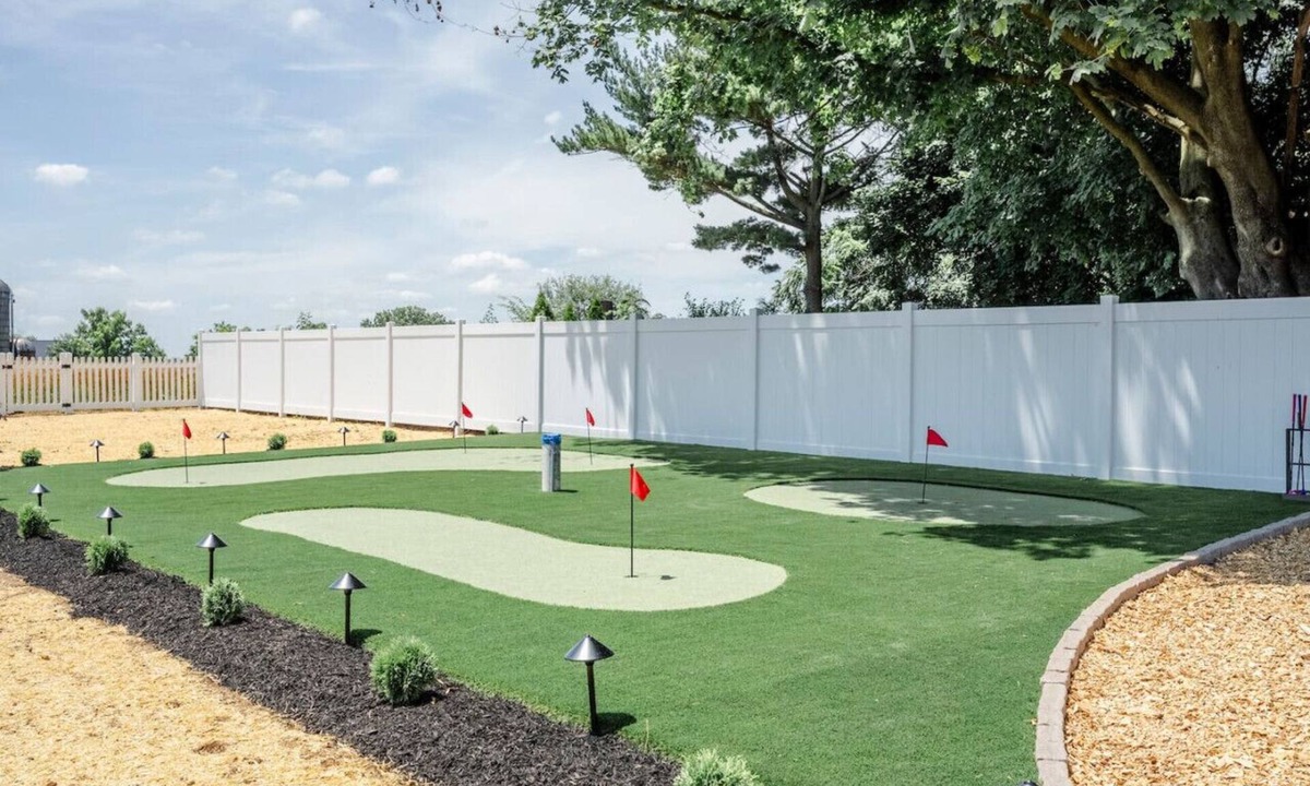 Ronks House | Modern newly renovated * Putting green - game room
