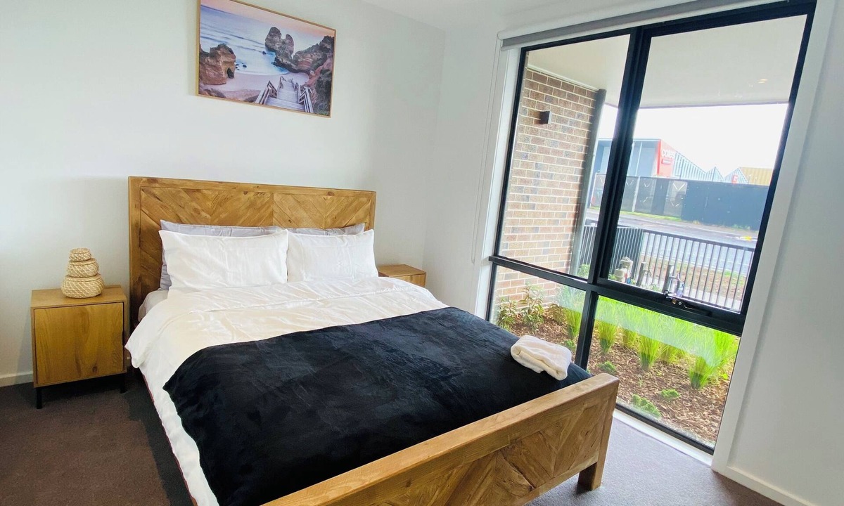 Melbourne House | Modern oasis home