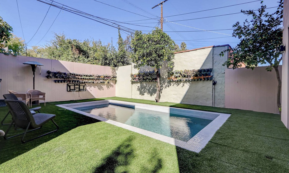 Los Angeles House | Modern Oasis with Pool · Near Beverly Hills