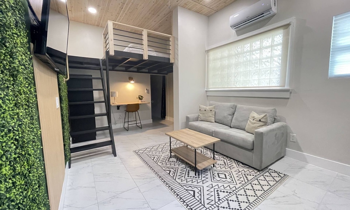 Ocala Apartment | Modern Ocala Studio Cabin