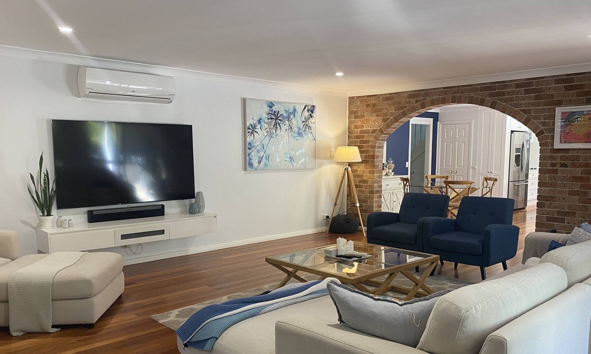 Frenchs Forest House | Modern open plan family house