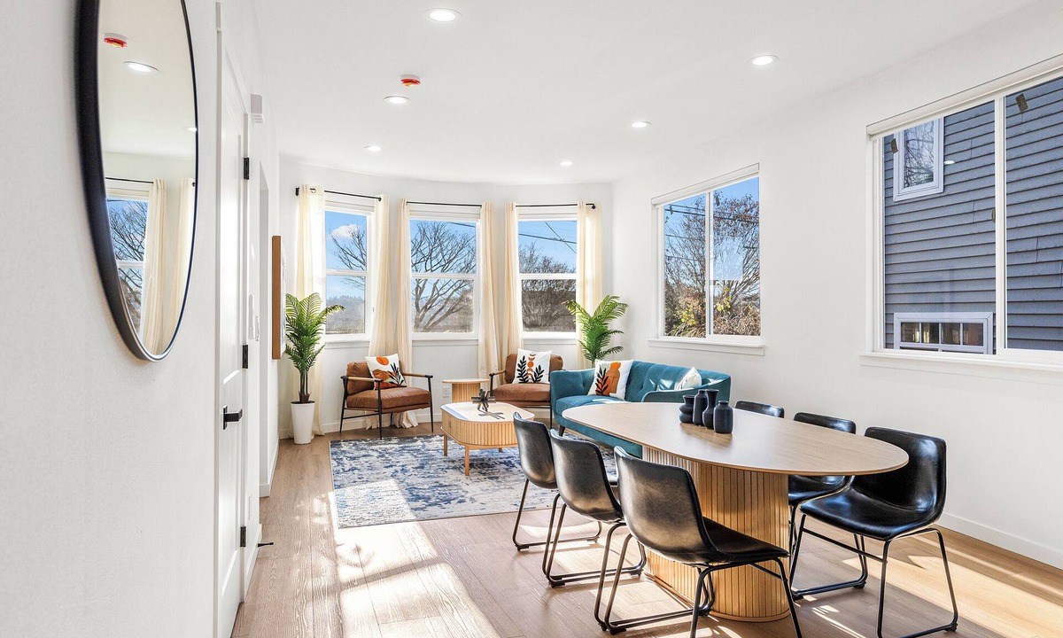 Judkins Park House | Modern Parkside Seattle Retreat