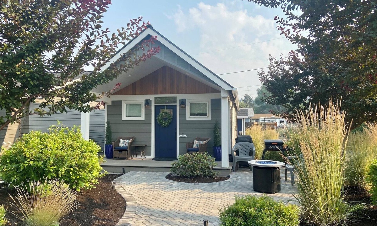 Orchard District House | Modern, pet-friendly stay centrally located, minutes to everything in Bend!