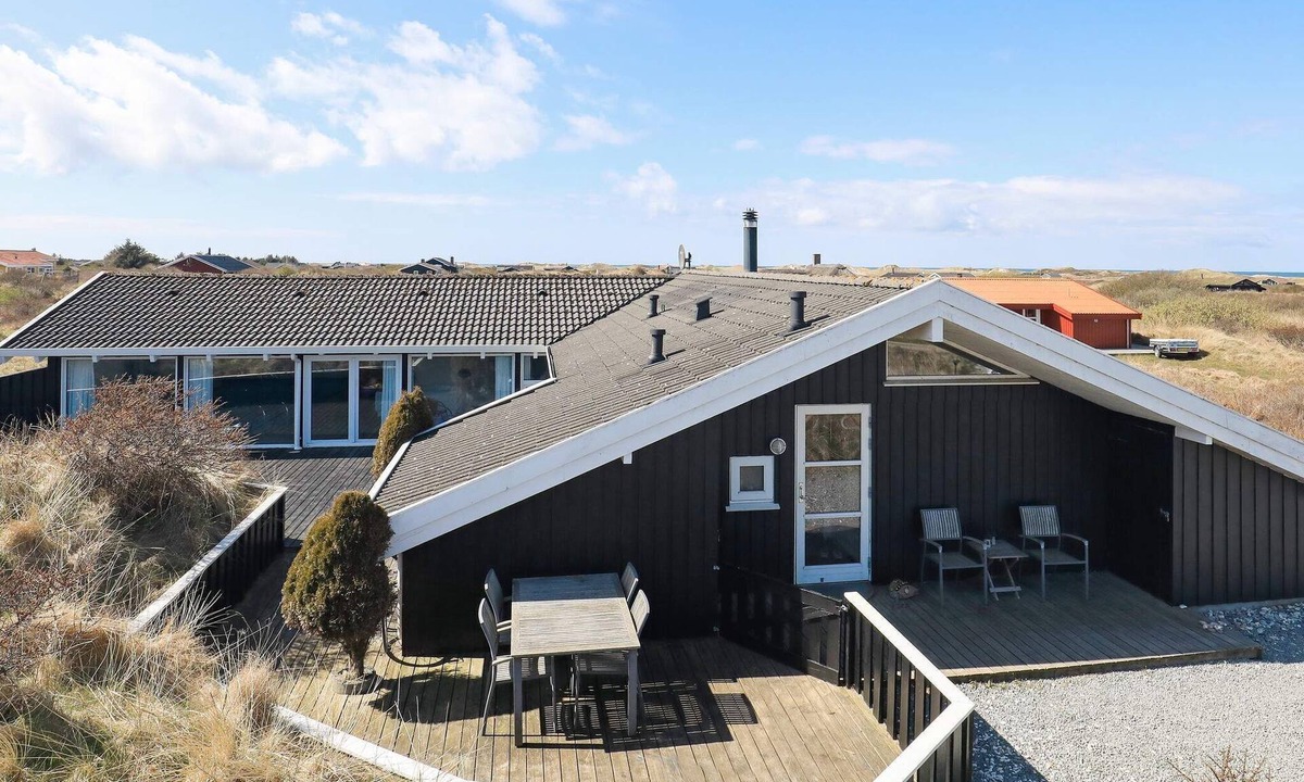 Hjørring House | Modern Pool House with View - By Traum Ferienwohnungen