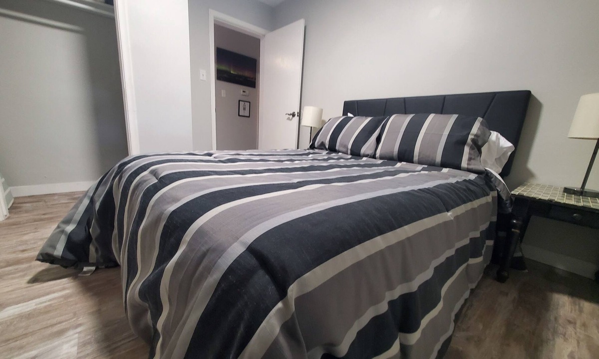 Sault Ste. Marie Apartment | Modern Private 1Bdrm Apt. w/Free Prkg + Fast Wi-Fi. Pet-Friendly!