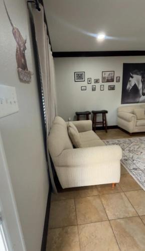 OST - South Union House | Modern Ranch Retreat -Bookings NA- Sleeps 8