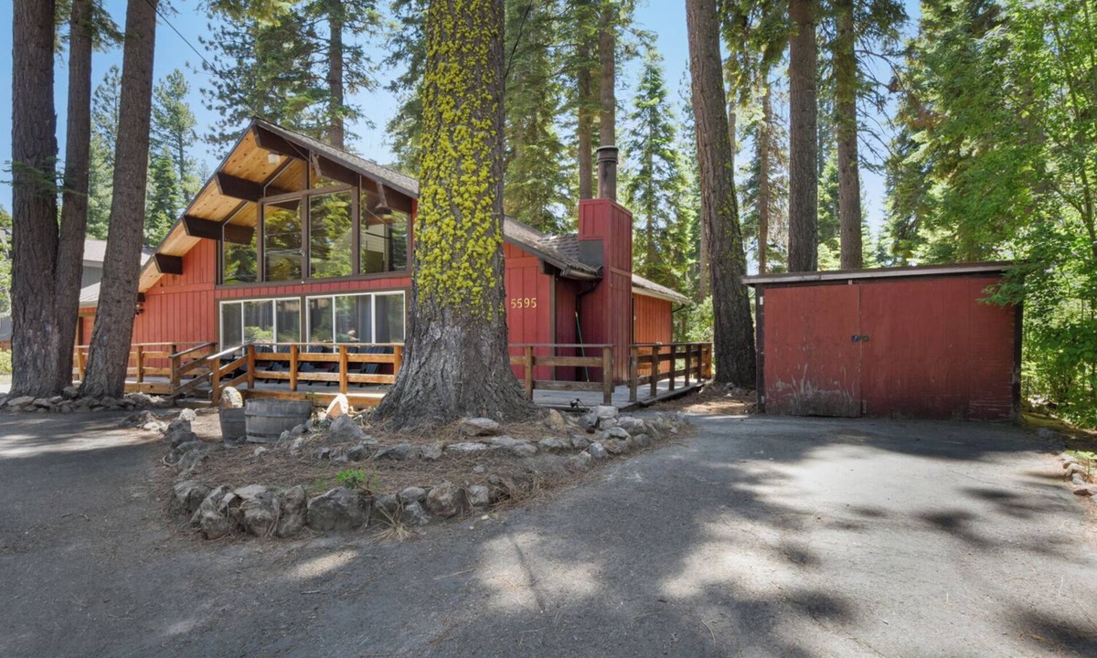 Carnelian Bay House | Modern Retreat Near Dog-Friendly Beach & Eateries
